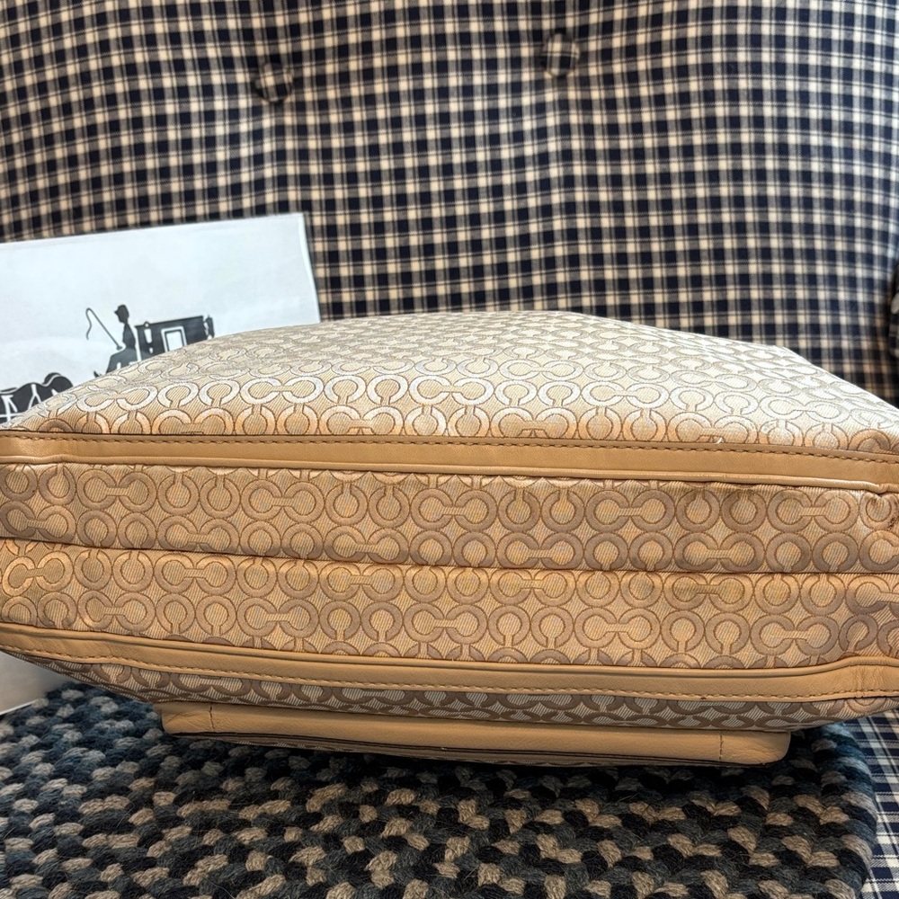 Coach Tan Signature Canvas Shoulder Bag - Picture 6 of 9